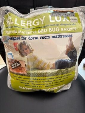 Premium Mattress Cover - Bed Bug Barrier -- Twin X-Long